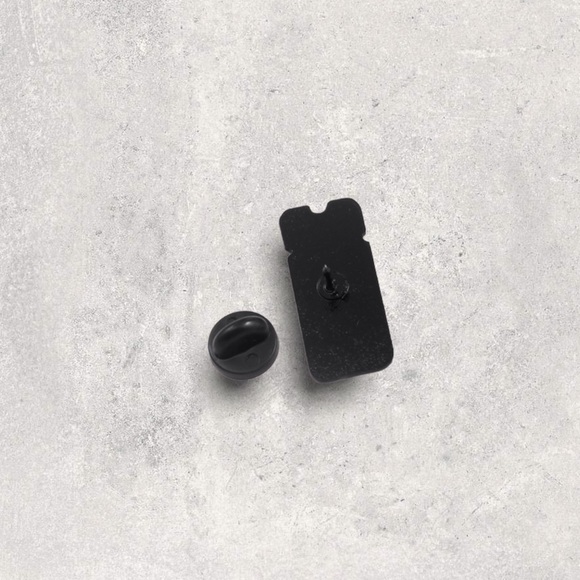 NEW Plane Ticket Travel Vacation Enamel Pin Brooch - Picture 2 of 2